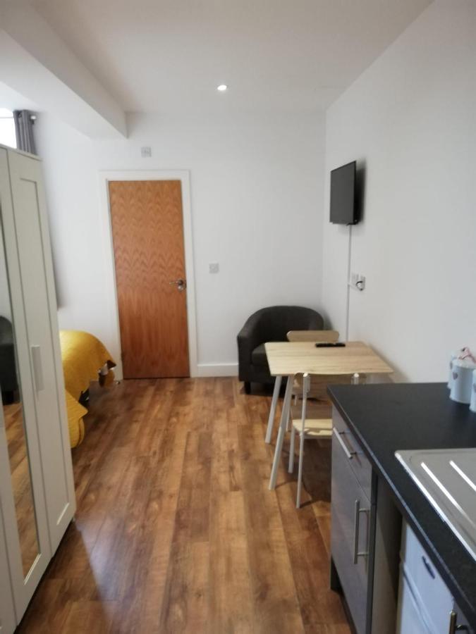 Sublime Stays Webberley Stylish Studio Stoke City Centre Exterior photo
